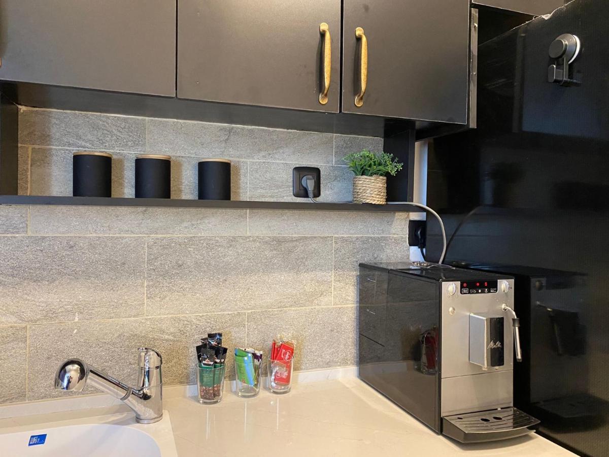 דירת בוטיק Dnine7 Apartment Haifa Exterior photo