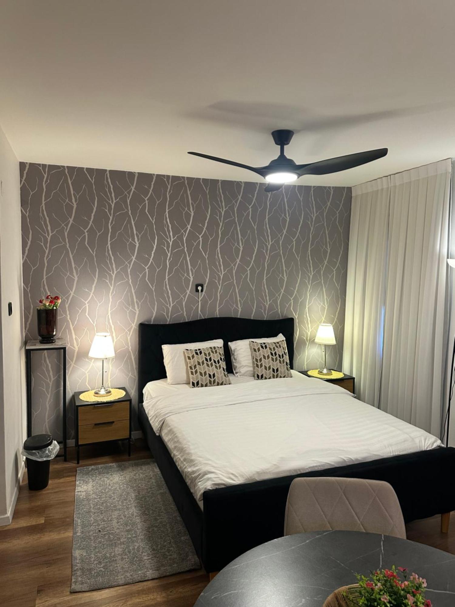 דירת בוטיק Dnine7 Apartment Haifa Exterior photo